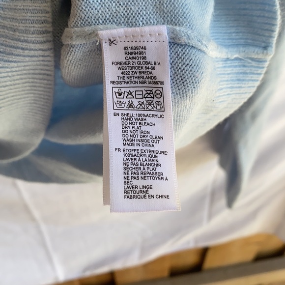 Women’s baby blue crew neck - Picture 4 of 4